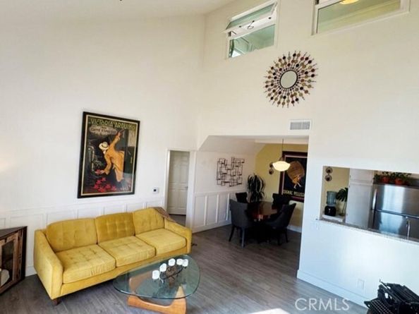 13801 Oxnard Street 206, Los Angeles CA 91401