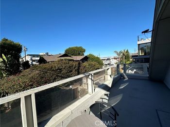 10 30th Avenue