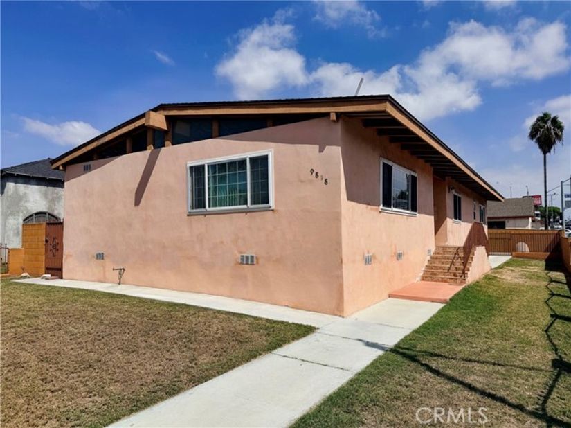 9818 S 2nd, Inglewood CA 90305