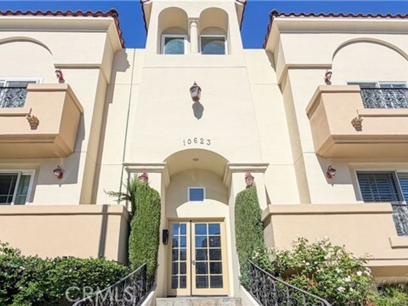 10623 Moorpark, North Hollywood (los Angeles) CA 91602
