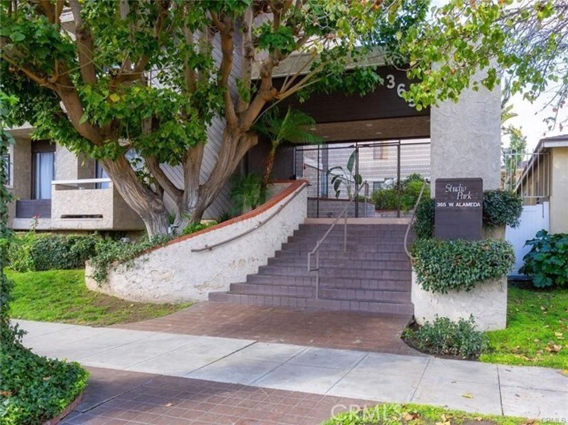 365 W Alameda 207, Burbank CA 91506