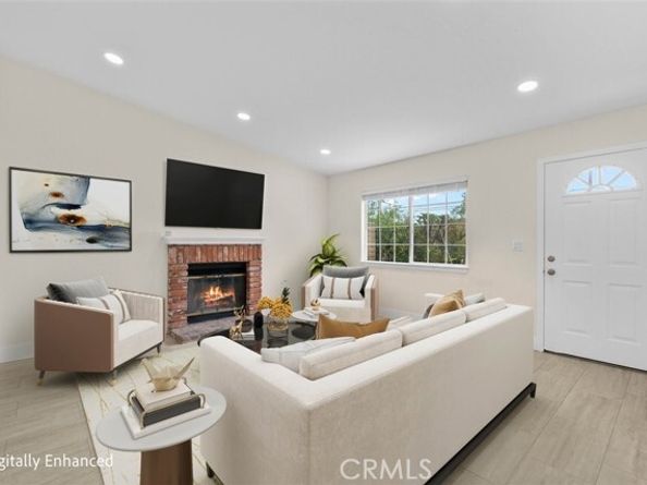 8161 Laurel Canyon, North Hollywood (los Angeles) CA 91605