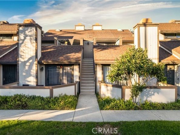 22421 Sherman Way 10, West Hills (los Angeles) CA 91307