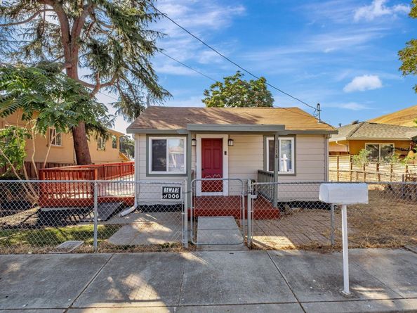 118 Sycamore St, Fremont CA 94536
