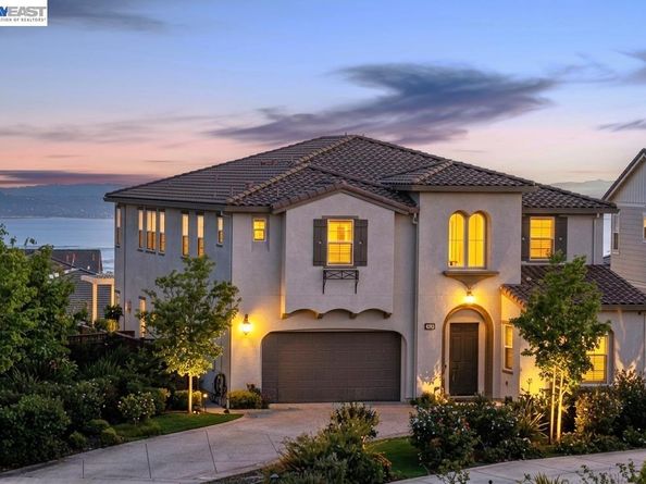 128 Dunfirth Ct, Hayward CA 94542