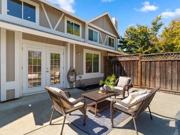 215 Mavis Dr, Pleasanton CA 94566