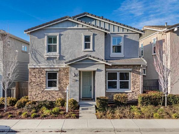 2933 Stringham Way, Dublin CA 94568