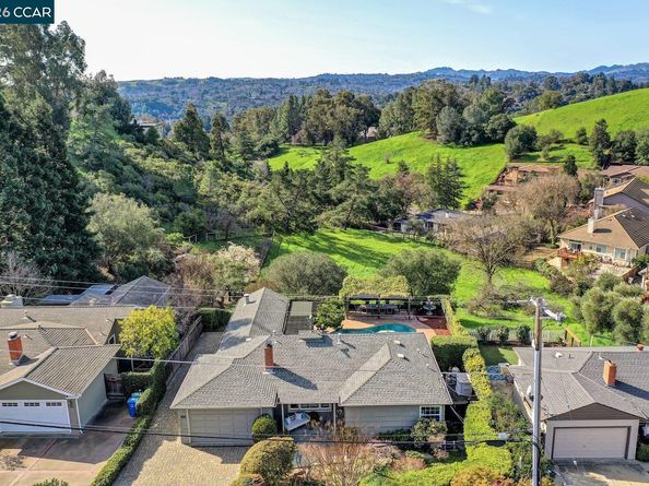 1375 El Curtola Blvd, Lafayette CA 94549