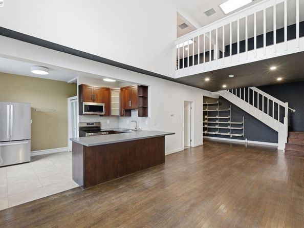 1004 9th Ave, Oakland CA 94606