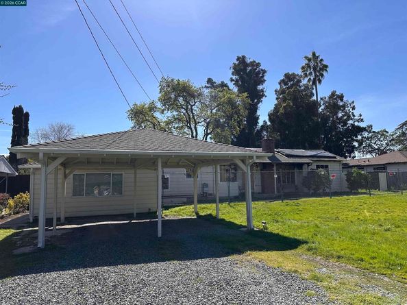 50 Pleasant Valley Dr, Walnut Creek CA 94597