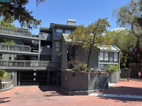 1640 San Miguel Dr, Walnut Creek CA 94596