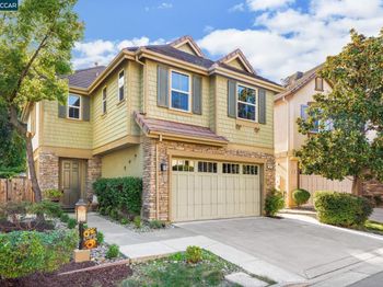 30 Autumn Trail Ln