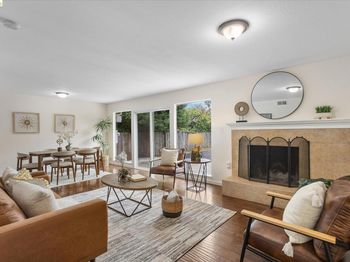 3011 Glynis Dr