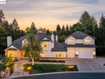 984 Gray Fox Cir