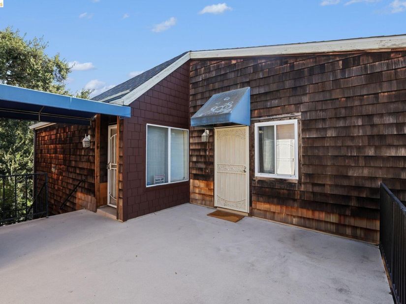 1969 Bonifacio St 6, Concord CA 94520