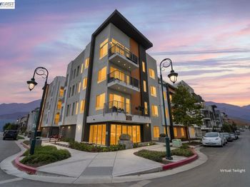 314 Llano De Los Robles Ave