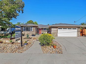 1330 Hillcrest