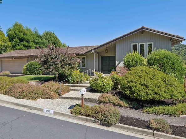 267 Fernwood Dr, Moraga CA 94556
