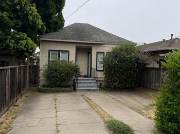 3227 Galindo St