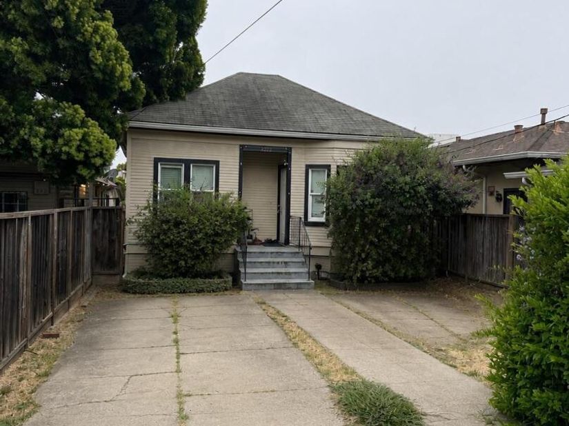 3227 Galindo St, Oakland CA 94601