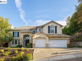 3 Crested Oak Ct