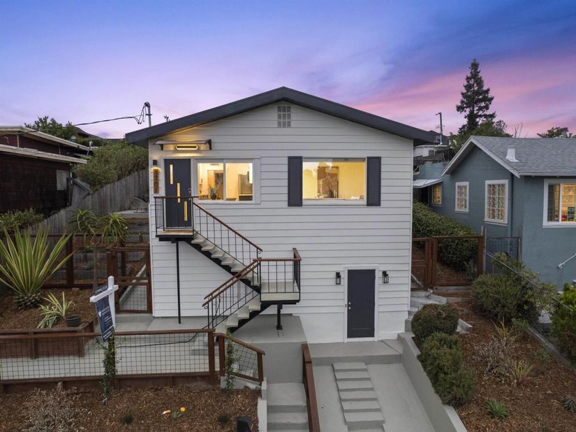 3701 Green Acre Rd, Oakland CA 94619