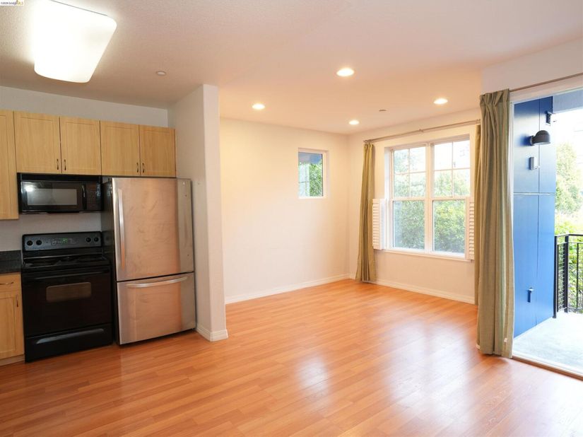 1121 40th Street 4202, Emeryville CA 94608