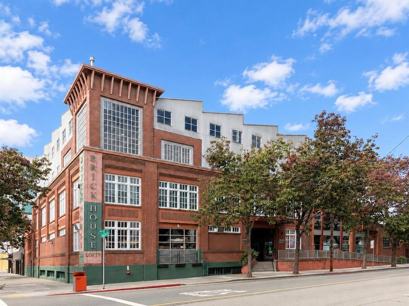 201 3rd St 302, Oakland CA 94607