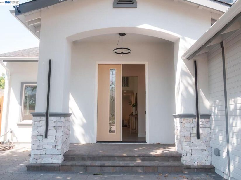 2521 Coconut Dr, San Jose CA 95148
