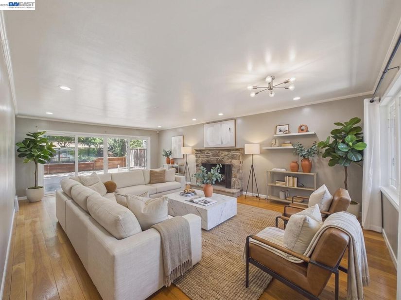 4015 Rusting Ave, Oakland CA 94605