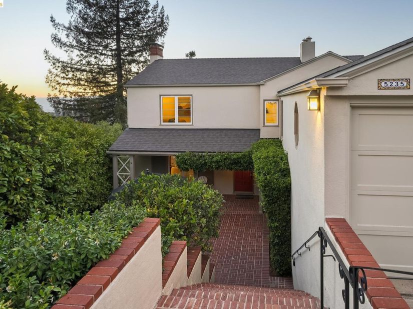 5235 Harbord Dr, Oakland CA 94618