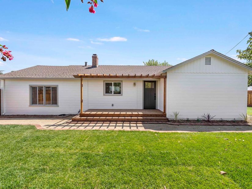 2824 Cowell Rd., Concord CA 94518