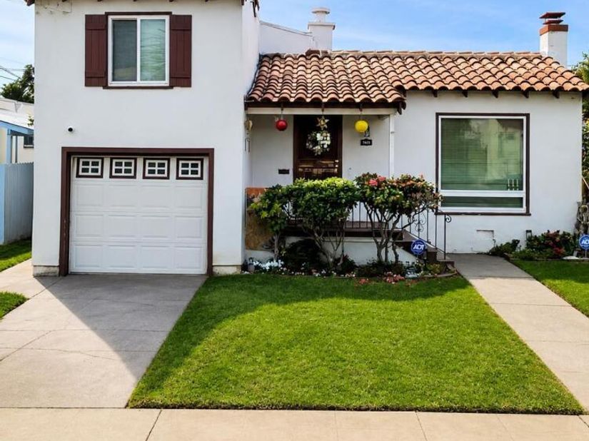 7415 Deerwood Ave, Oakland CA 94605