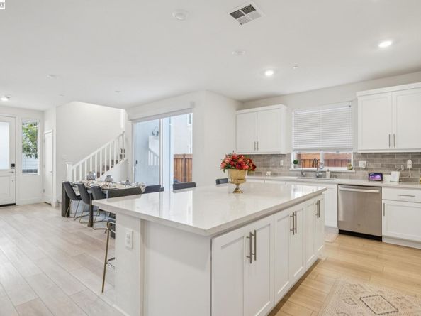 37231 Sand Bar Place, Newark CA 94560