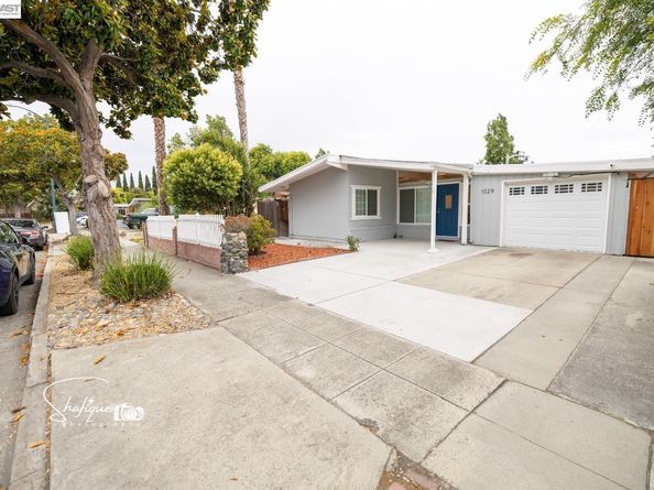 1029 Blazingwood Dr, Sunnyvale CA 94089