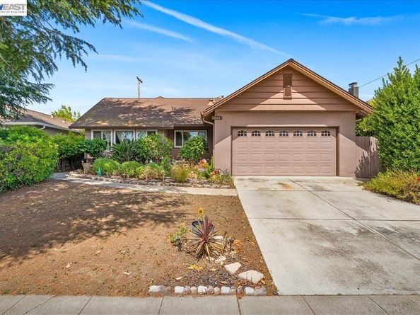 748 Cornell Dr, Santa Clara CA 95051