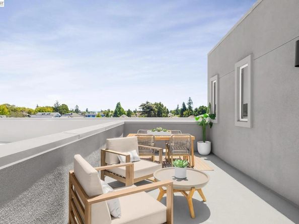 2072 Barnes Wharf Lane, Alameda CA 94501