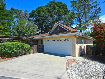 2476 Diane Drive