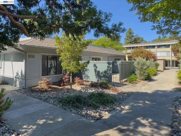 2201 Pine Knoll Dr 3, Walnut Creek CA 94595