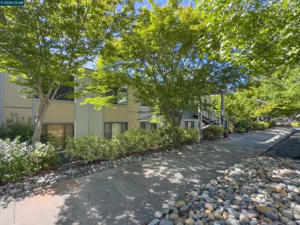 3349 Golden Rain Rd 15, Walnut Creek CA 94595