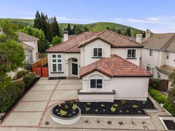 509 Zenith Ridge Dr