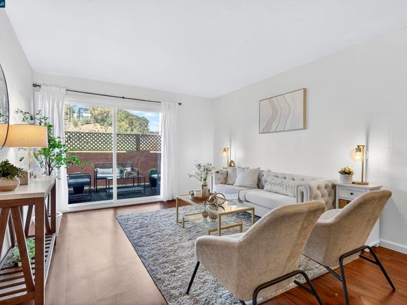 2005 Pleasant Valley Ave 103, Oakland CA 94611