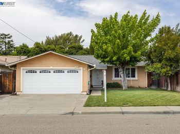 924 Lambaren Ave