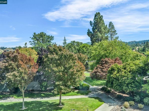 1935 Golden Rain Rd 1, Walnut Creek CA 94595