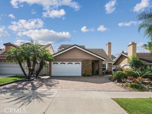 23502 White Dove Drive, Lake Forest (el Toro) CA 92630