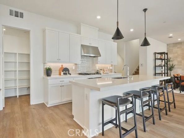 915 Walnut Terrace, Montebello CA 90640