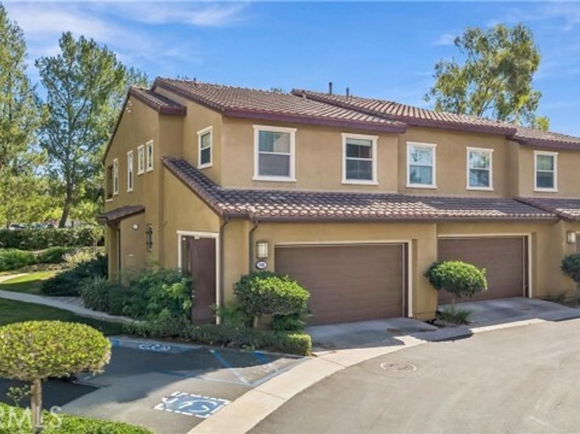 145 Pathway, Irvine CA 92618