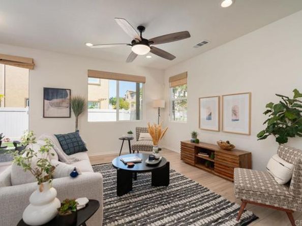 1185 Via Lucero, Oceanside CA 92056