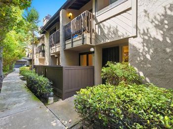 8346 Via Sonoma