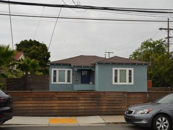 4627 Dwight Street